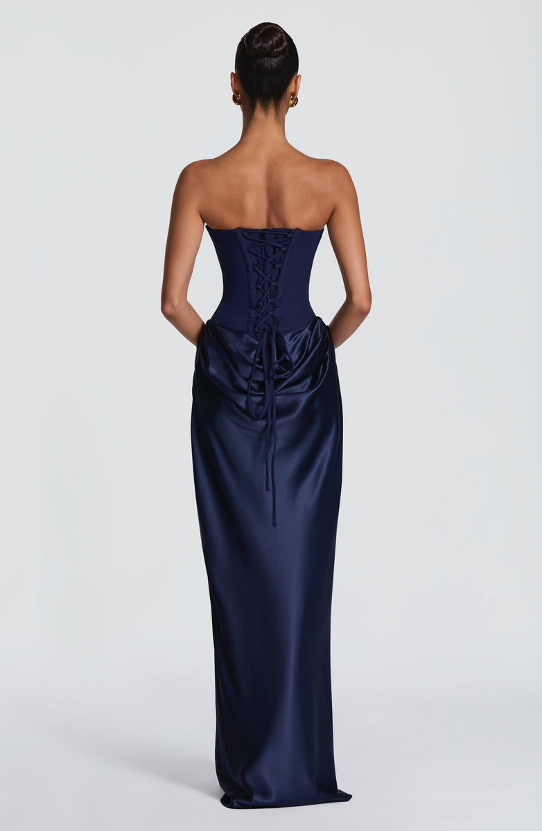 1+1 FREE MIDNIGHT MAXI DRESS 💕