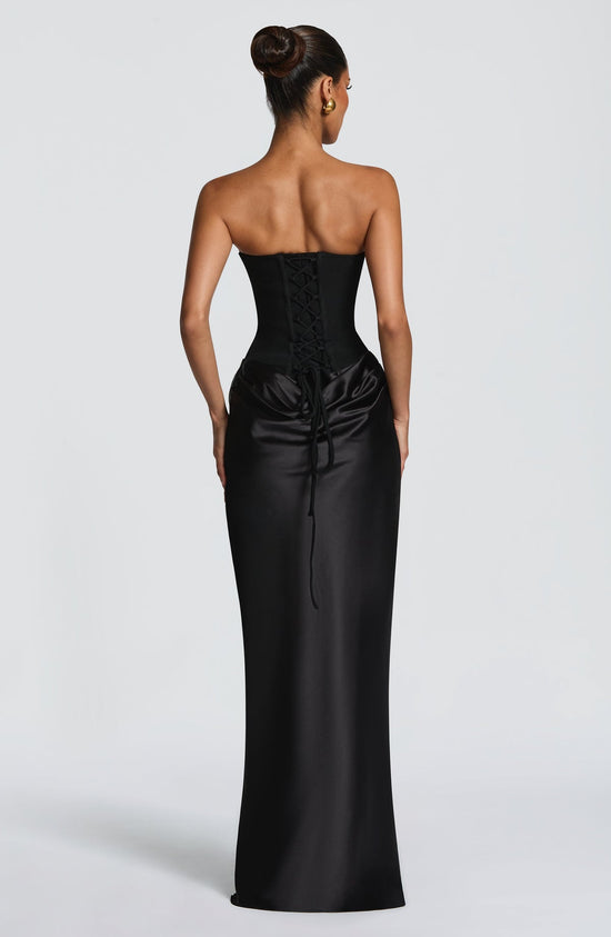 1+1 FREE MIDNIGHT MAXI DRESS 💕