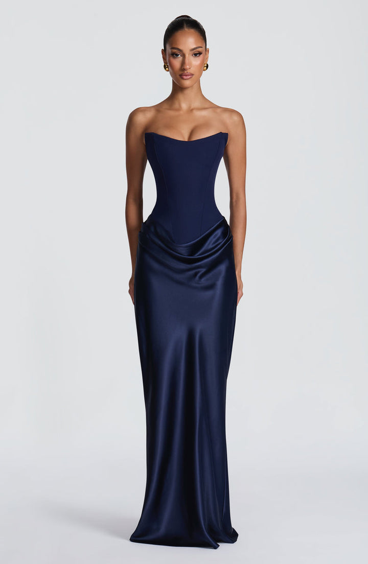 1+1 FREE MIDNIGHT MAXI DRESS 💕